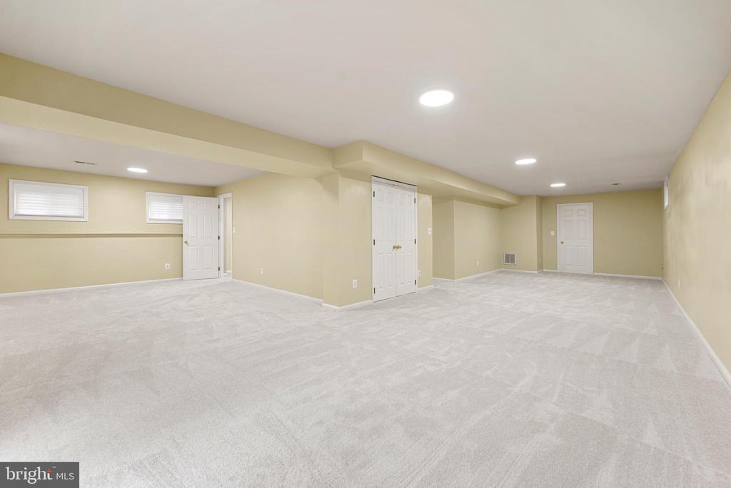 13780 HOLLY FOREST DRIVE