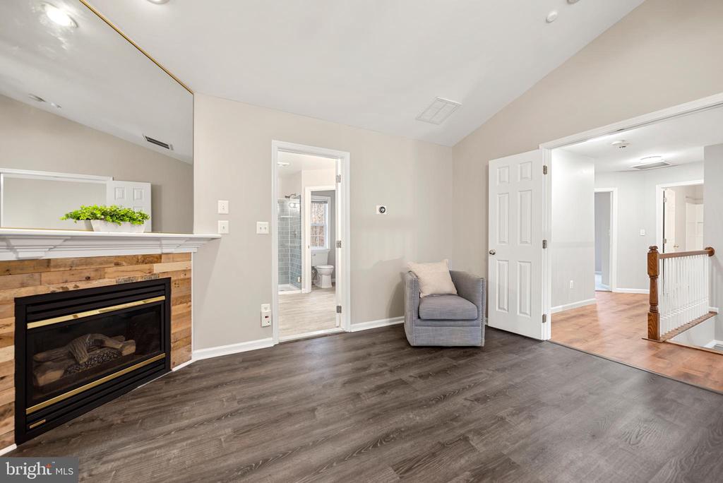 13780 HOLLY FOREST DRIVE