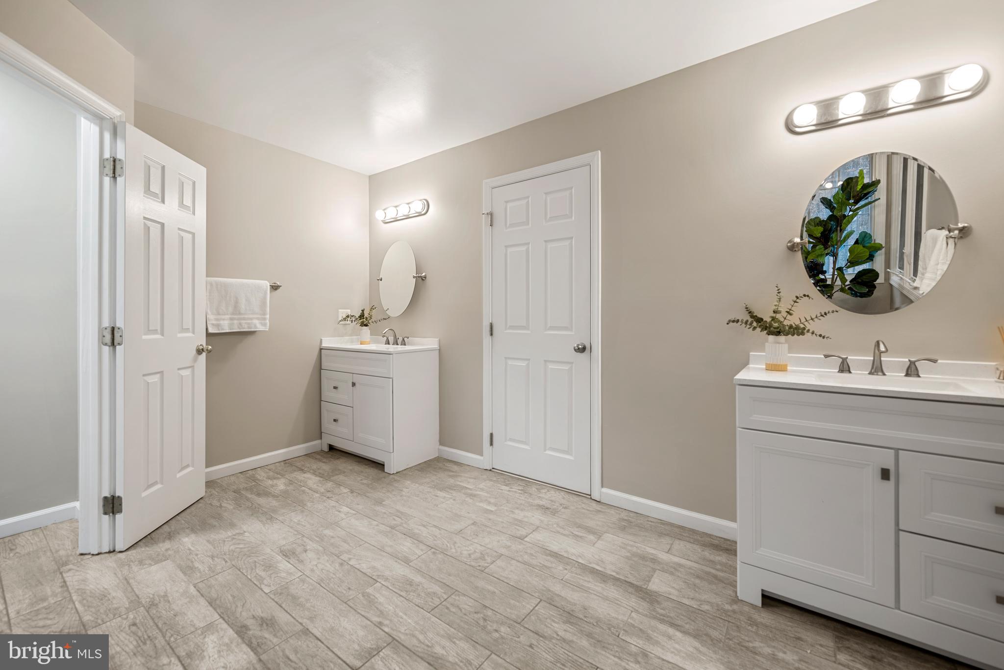 13780 HOLLY FOREST DRIVE