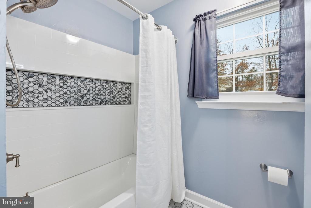 5467 QUAINT DRIVE