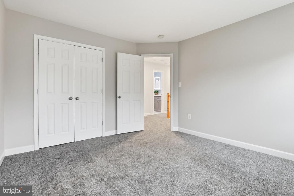 5467 QUAINT DRIVE