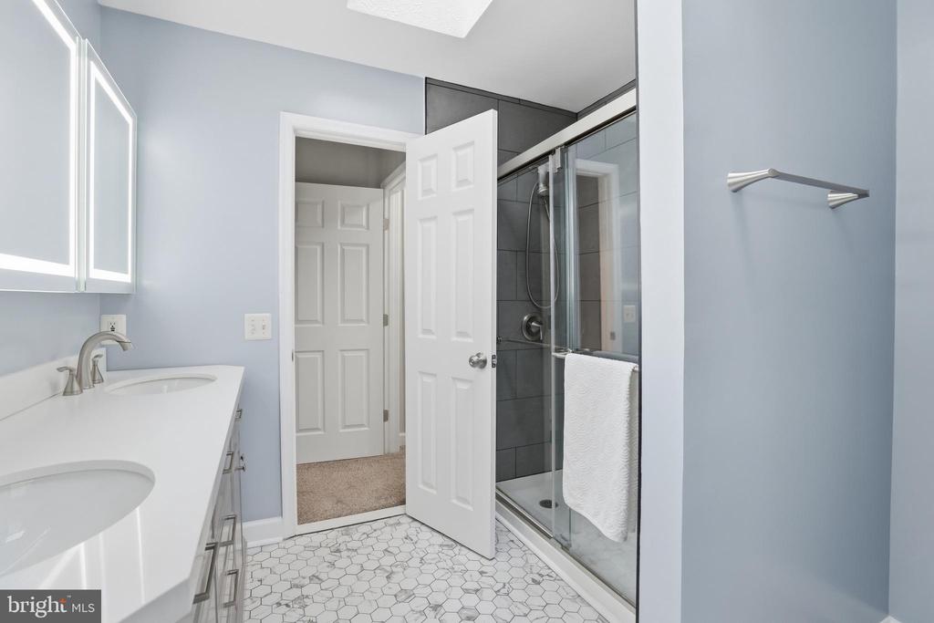 5467 QUAINT DRIVE