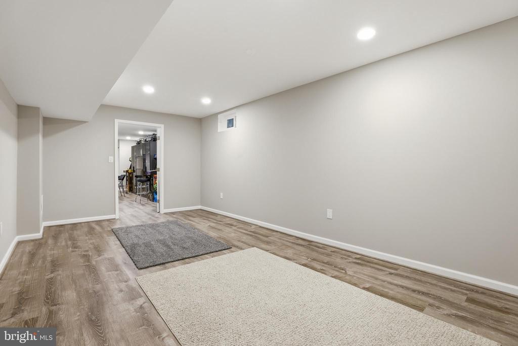 5467 QUAINT DRIVE