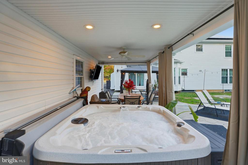 5467 QUAINT DRIVE