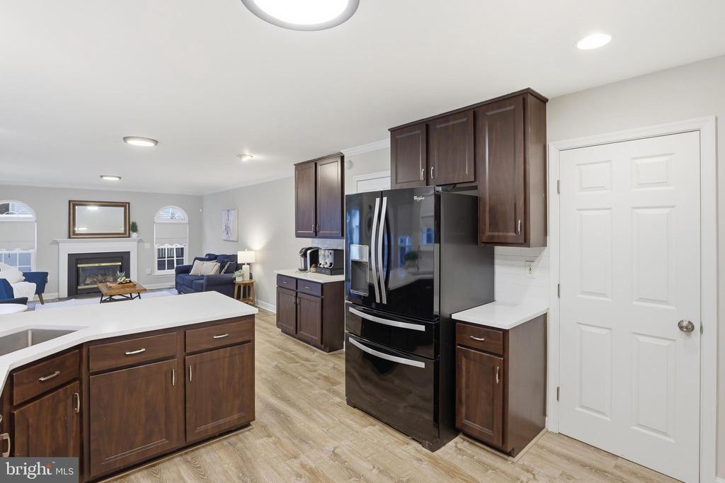 5467 QUAINT DRIVE