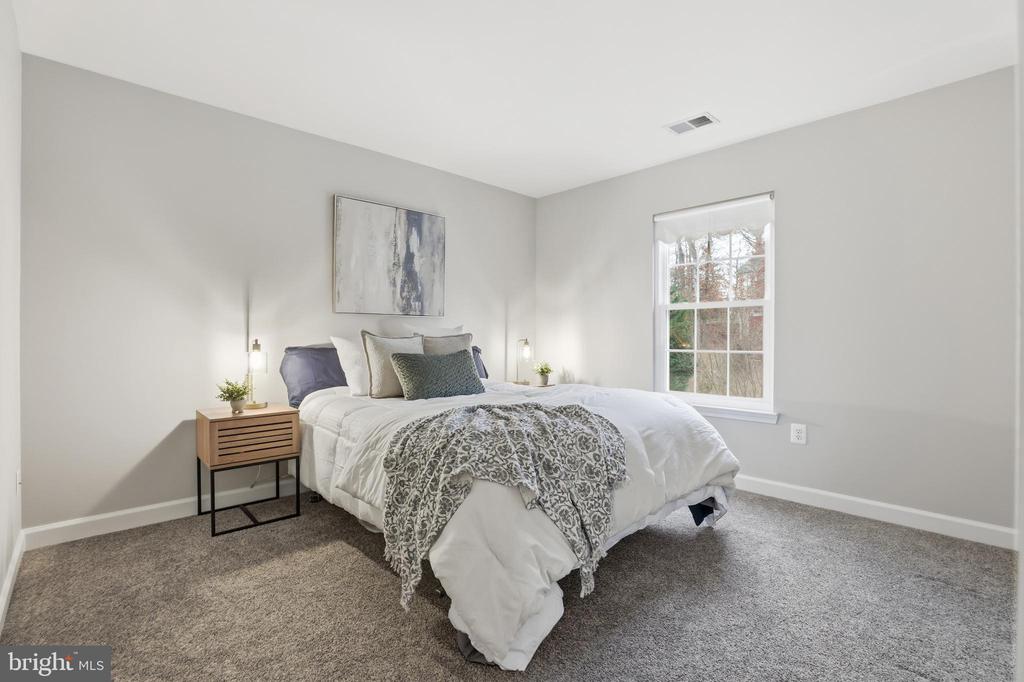 5467 QUAINT DRIVE