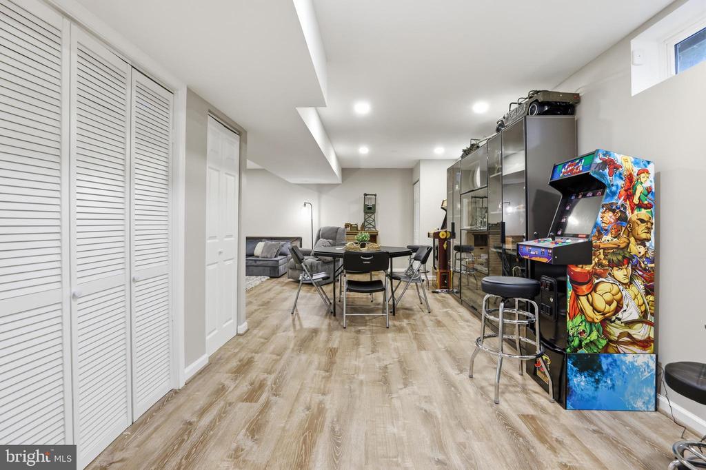 5467 QUAINT DRIVE