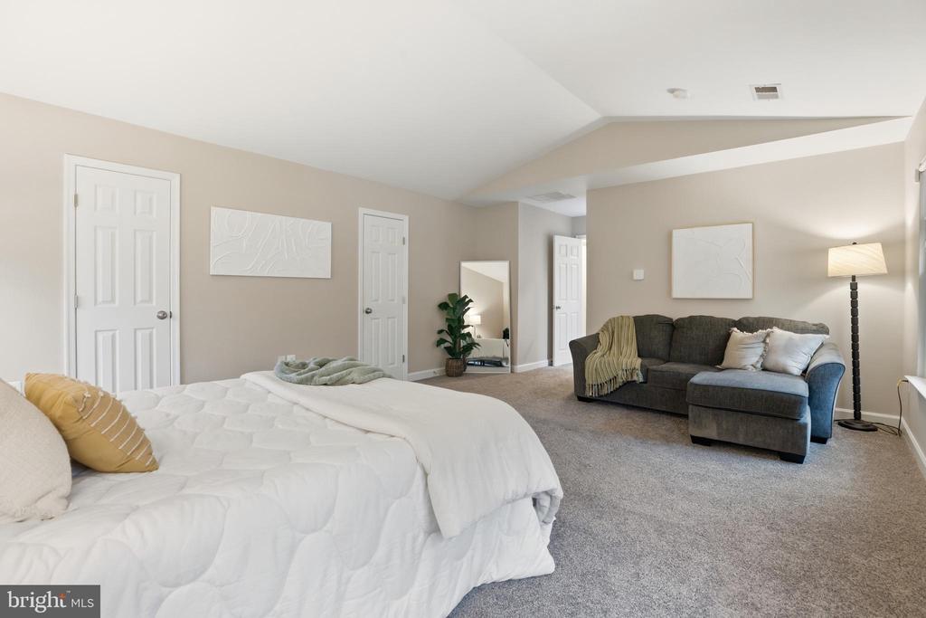 5467 QUAINT DRIVE