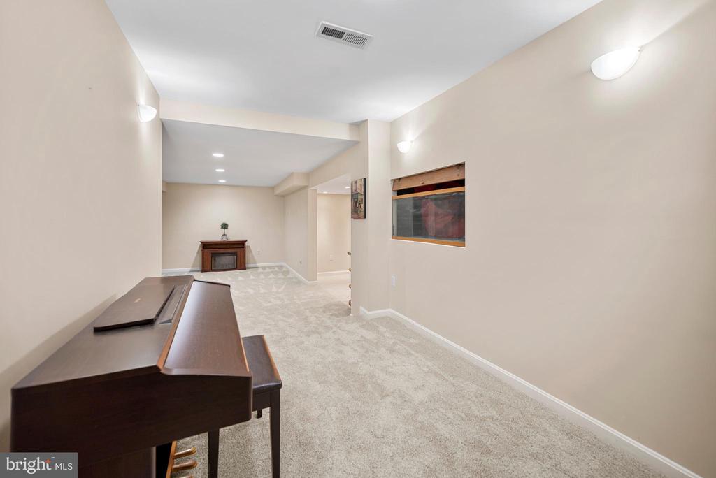 13254 AMBLEWOOD DRIVE
