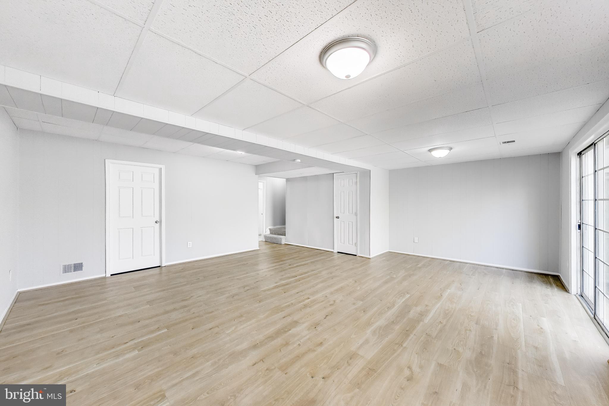 2557 KINGSWOOD COURT