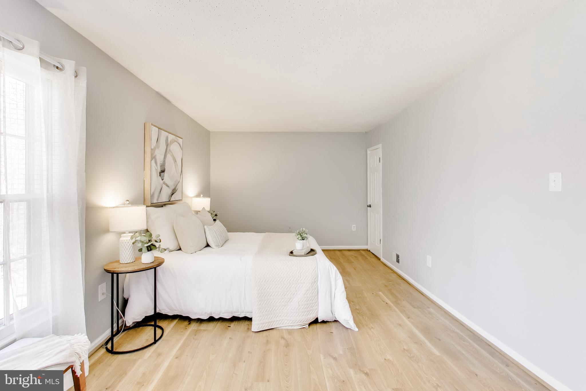 2557 KINGSWOOD COURT