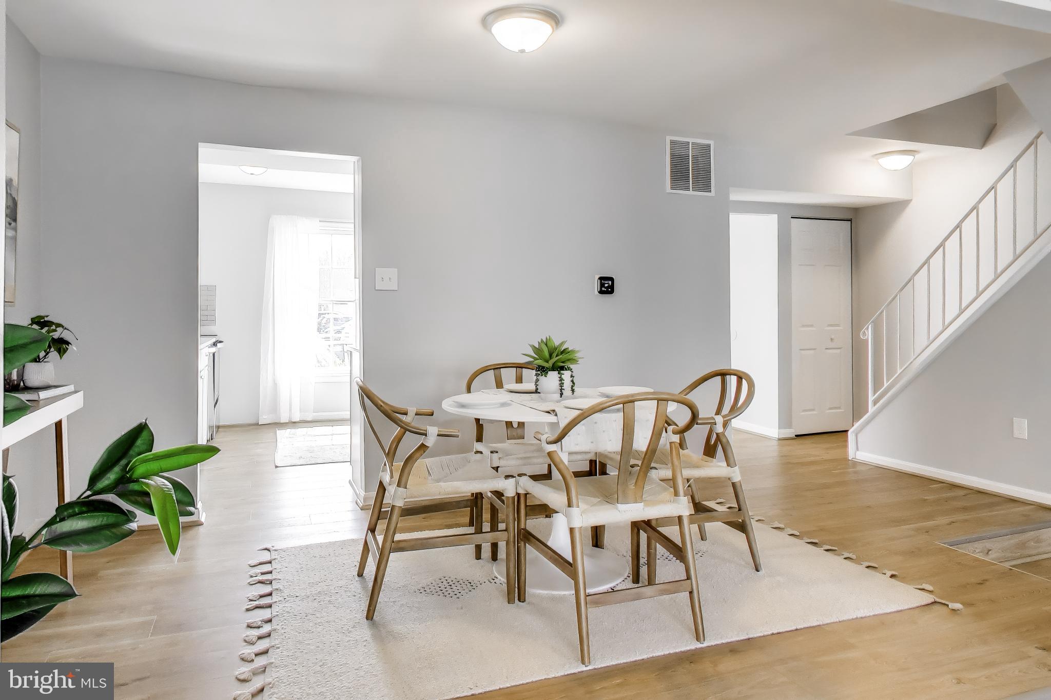 2557 KINGSWOOD COURT