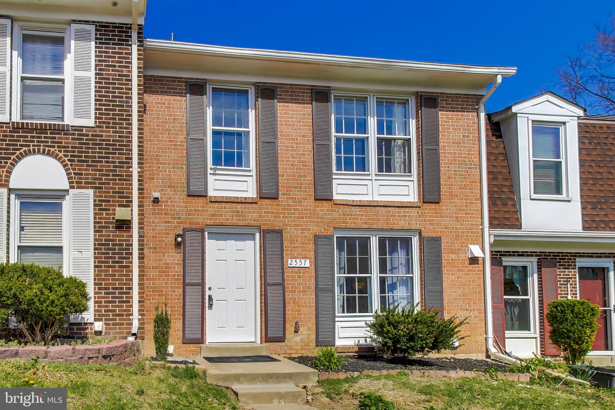 2557 KINGSWOOD COURT