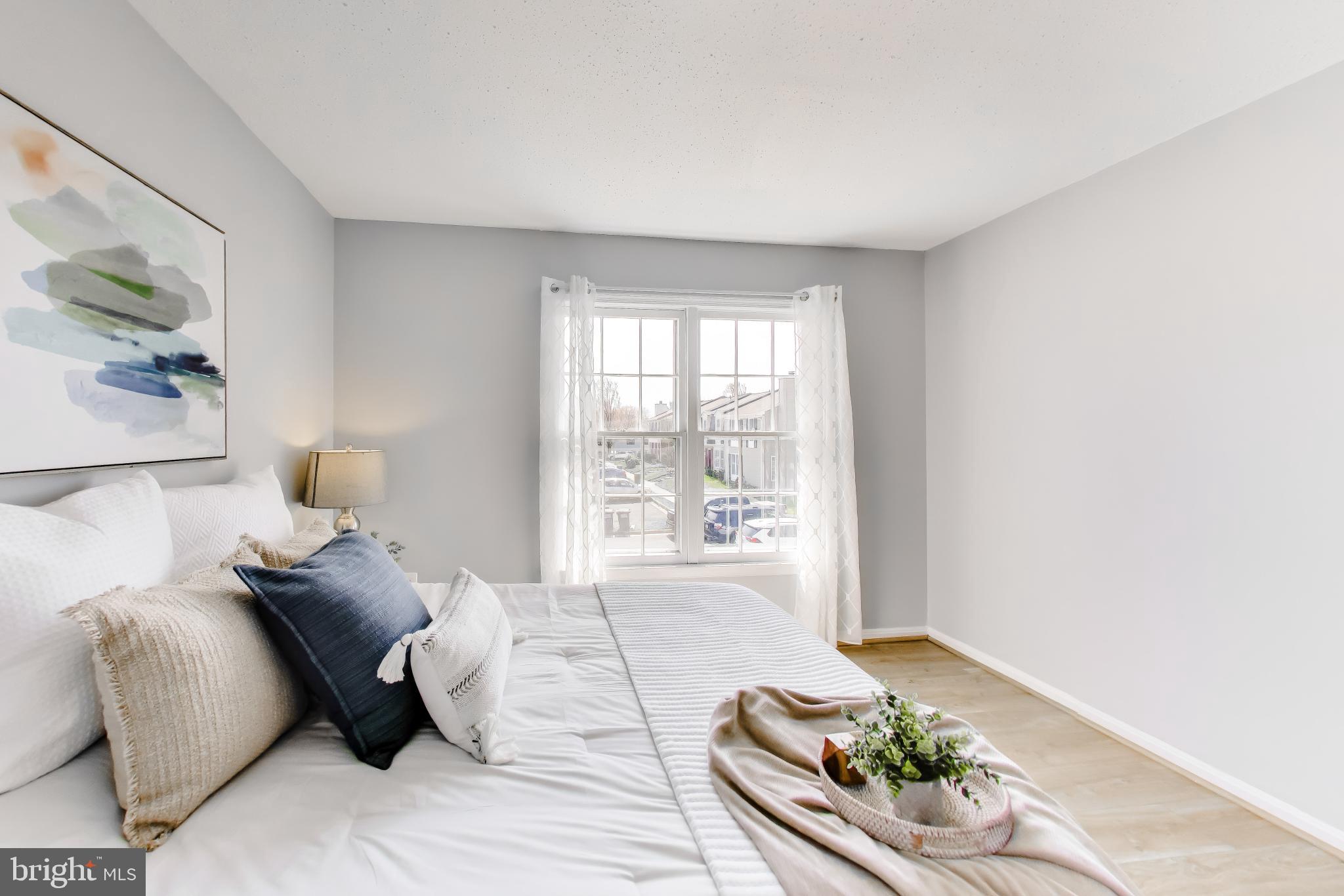 2557 KINGSWOOD COURT