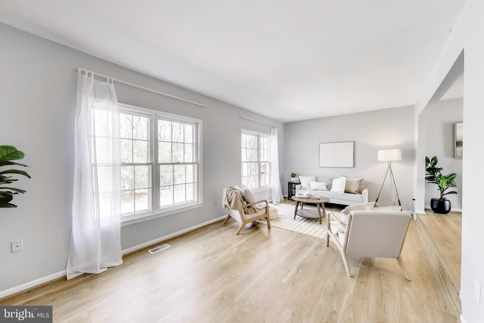 2557 KINGSWOOD COURT