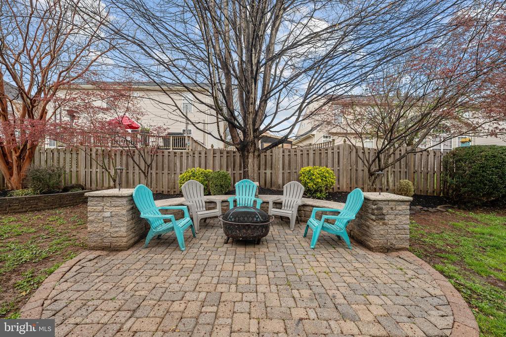7224 WINNIPEG COURT
