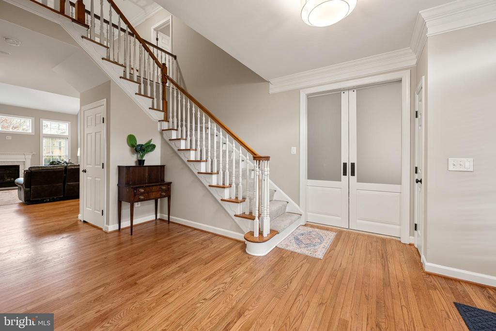 7224 WINNIPEG COURT