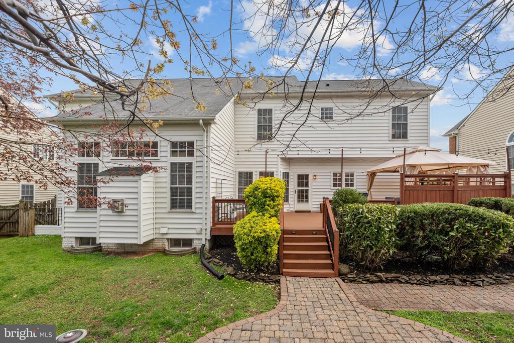 7224 WINNIPEG COURT