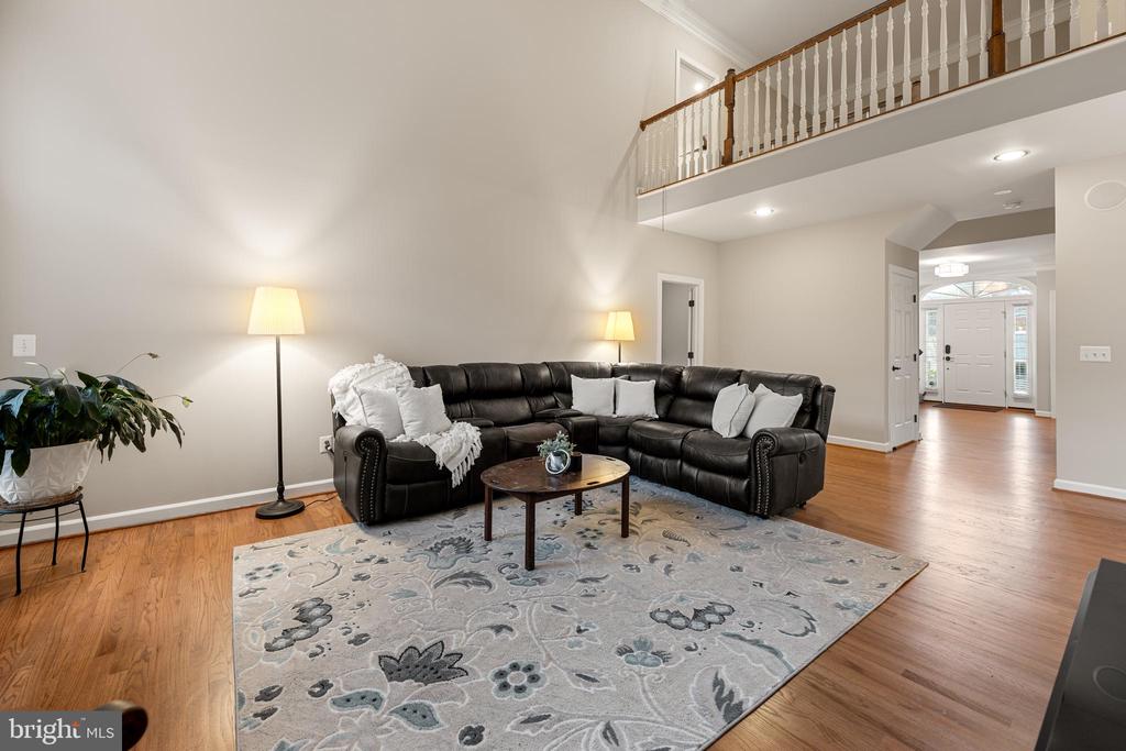 7224 WINNIPEG COURT