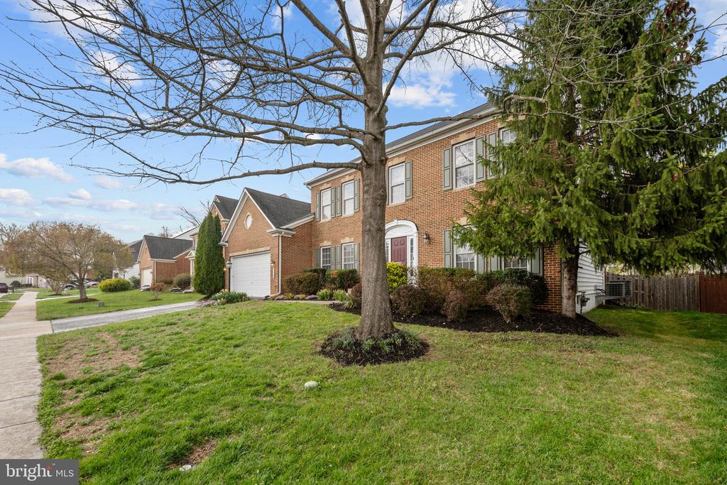 7224 WINNIPEG COURT
