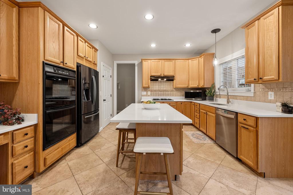 7224 WINNIPEG COURT