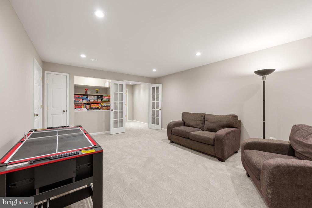 7224 WINNIPEG COURT