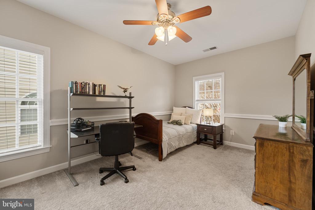 7224 WINNIPEG COURT