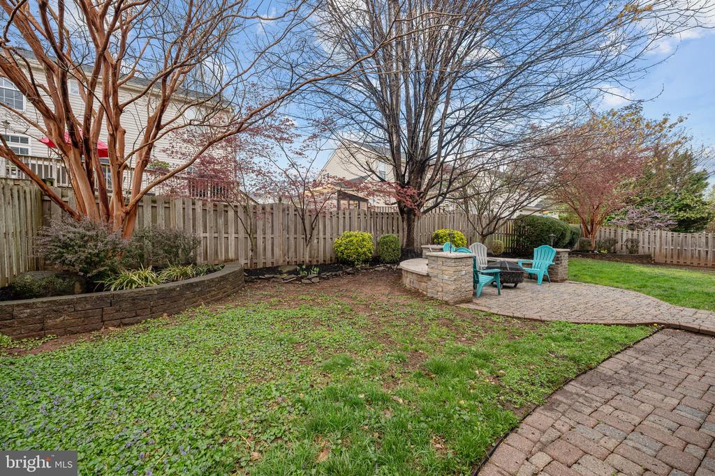 7224 WINNIPEG COURT