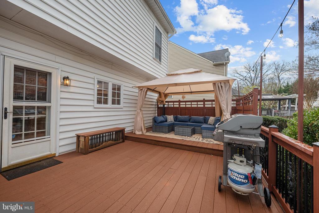 7224 WINNIPEG COURT