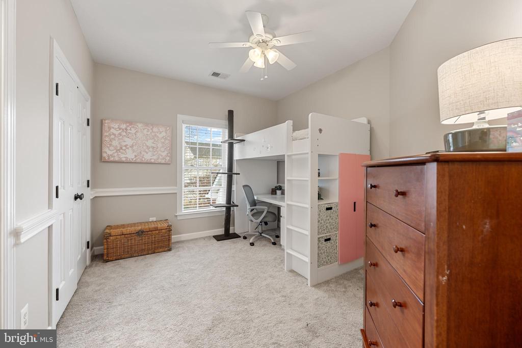 7224 WINNIPEG COURT