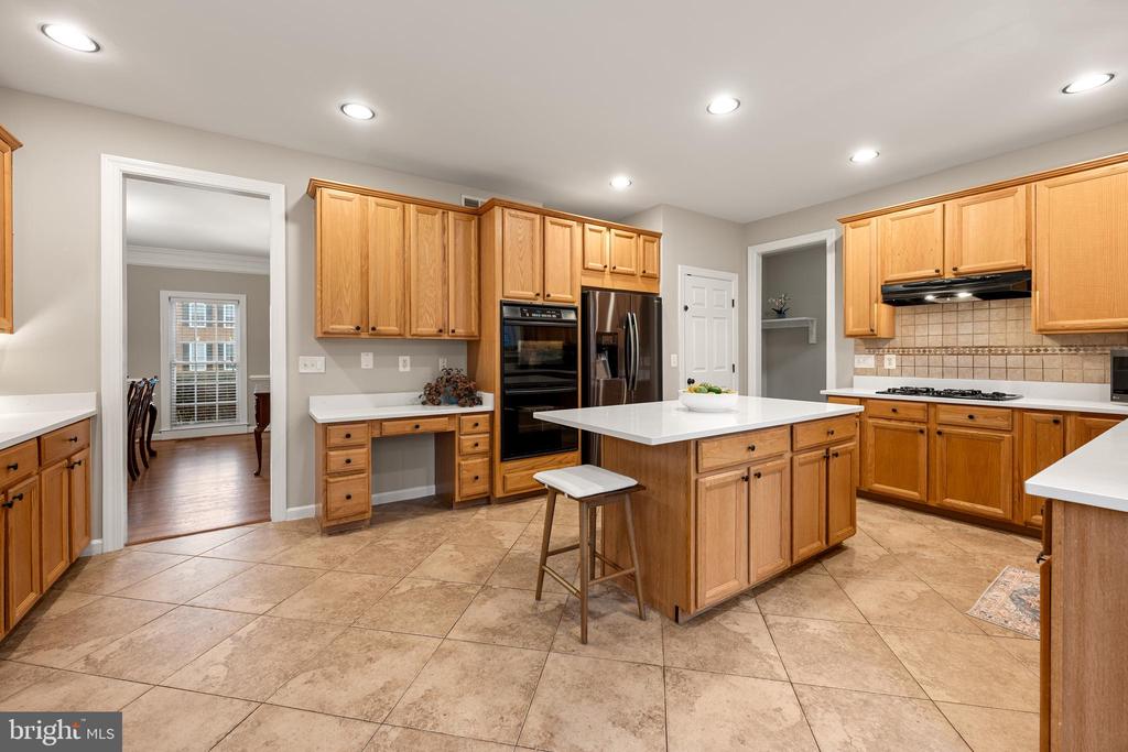 7224 WINNIPEG COURT