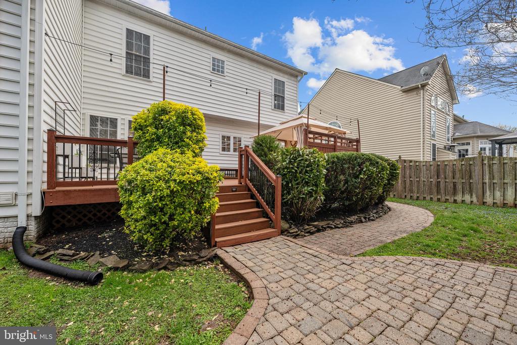 7224 WINNIPEG COURT