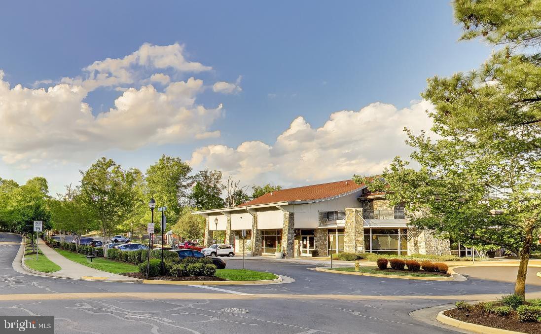 2175 POTOMAC CLUB PARKWAY 11