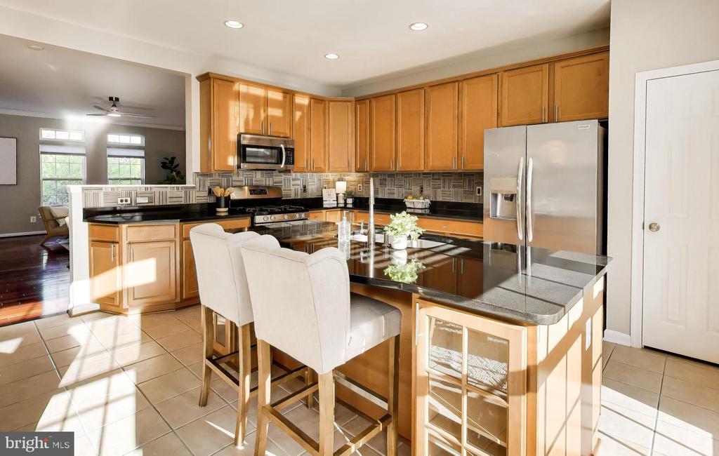 2175 POTOMAC CLUB PARKWAY 11