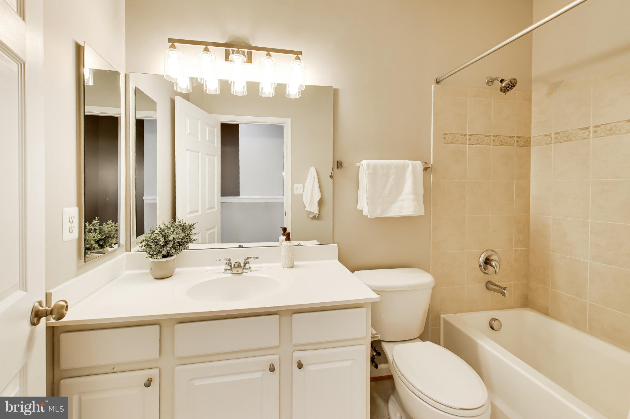 2175 POTOMAC CLUB PARKWAY 11