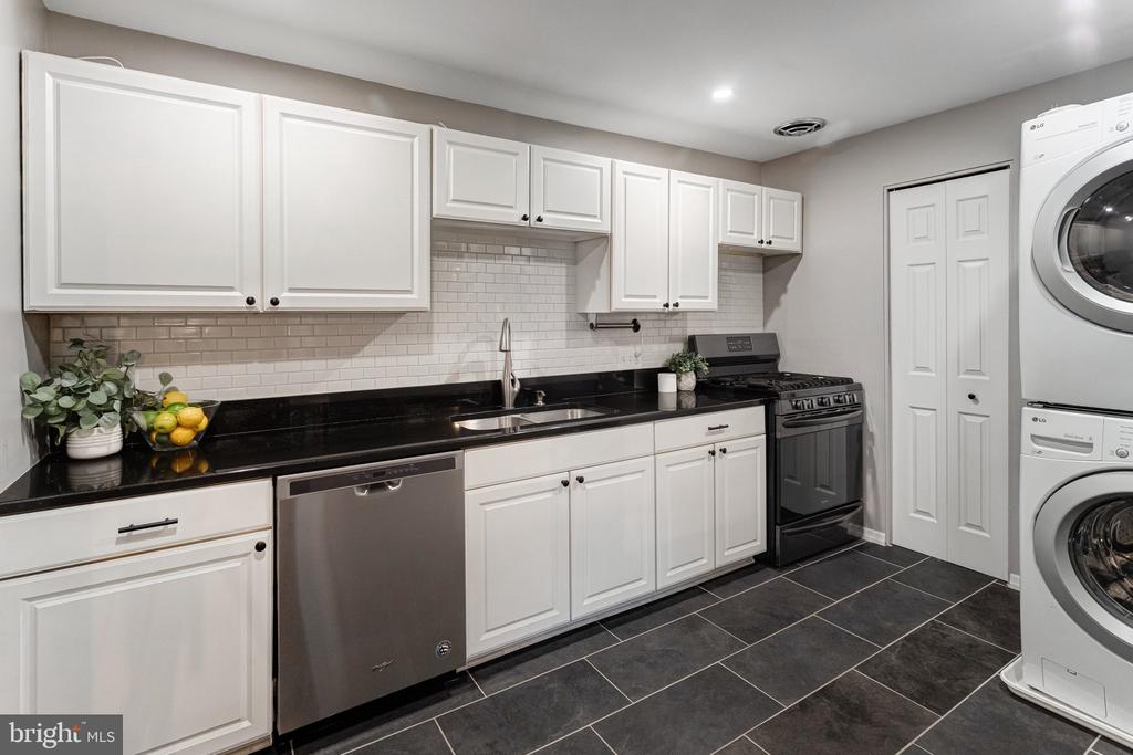 12715 GORDON BOULEVARD 109