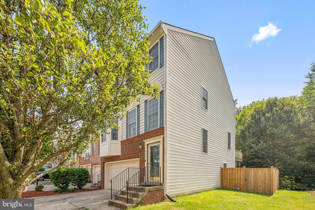 9045 BREWER CREEK PLACE