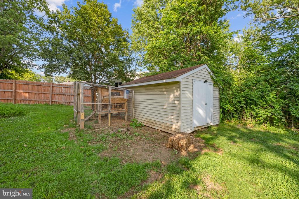 13204 NICKLESON DRIVE