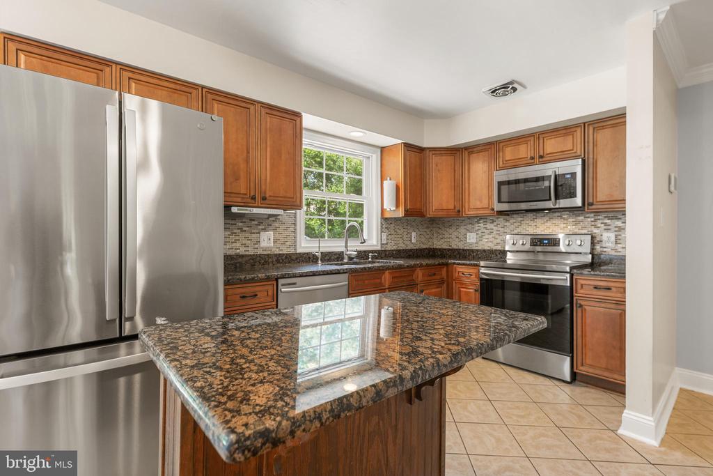 13204 NICKLESON DRIVE