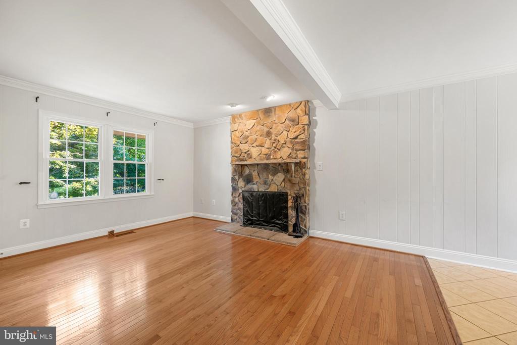 13204 NICKLESON DRIVE
