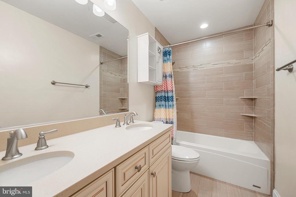 13204 NICKLESON DRIVE