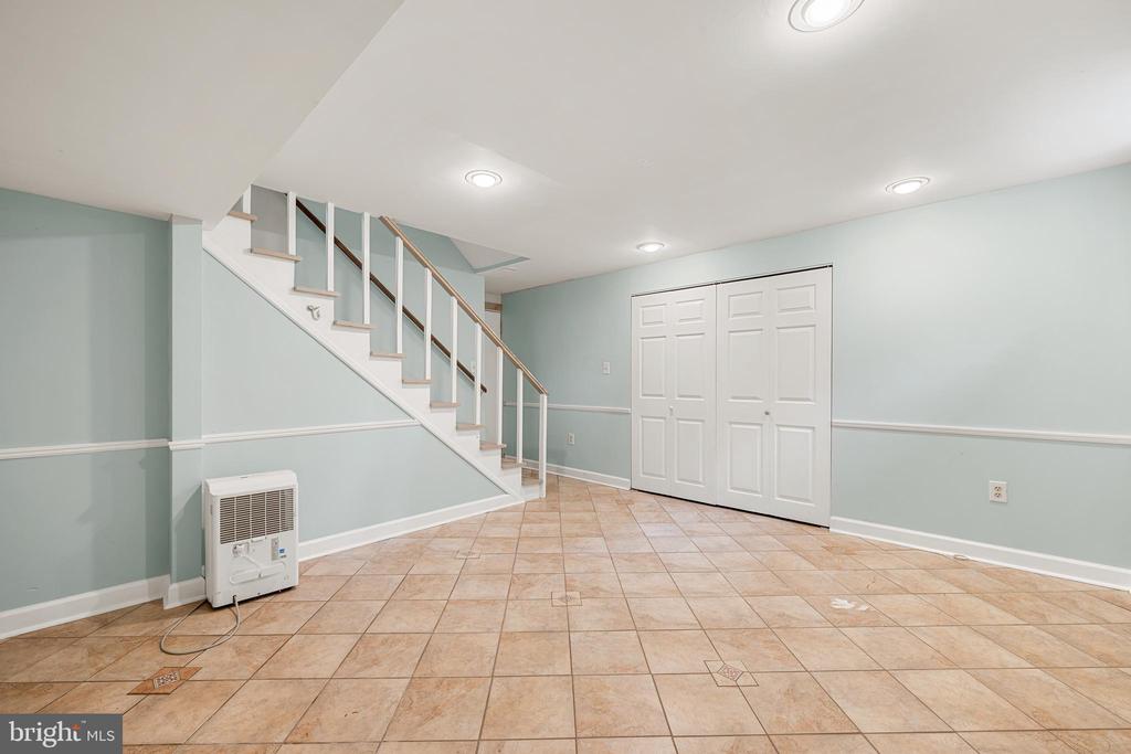 13204 NICKLESON DRIVE