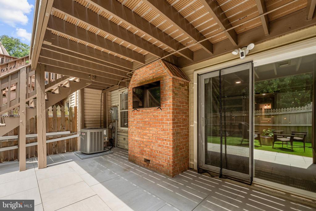 12710 LOCKLEVEN LANE