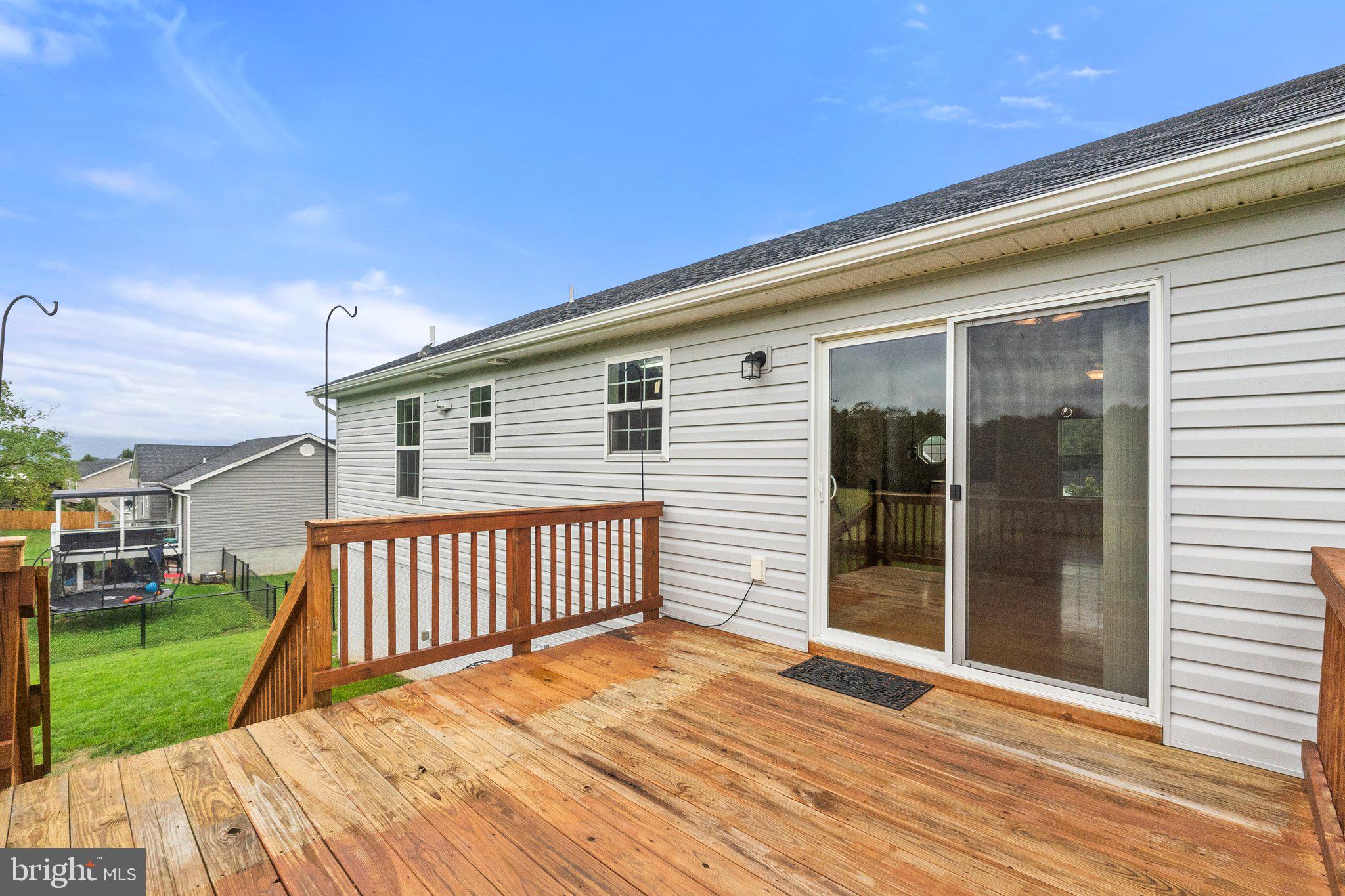 100 Kaleigh Dr