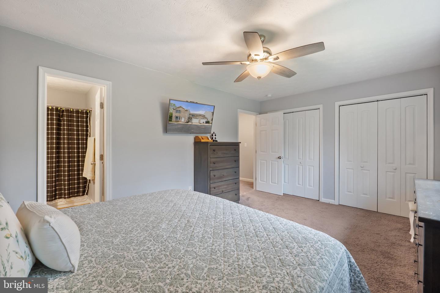 211 Waterbrook Ct