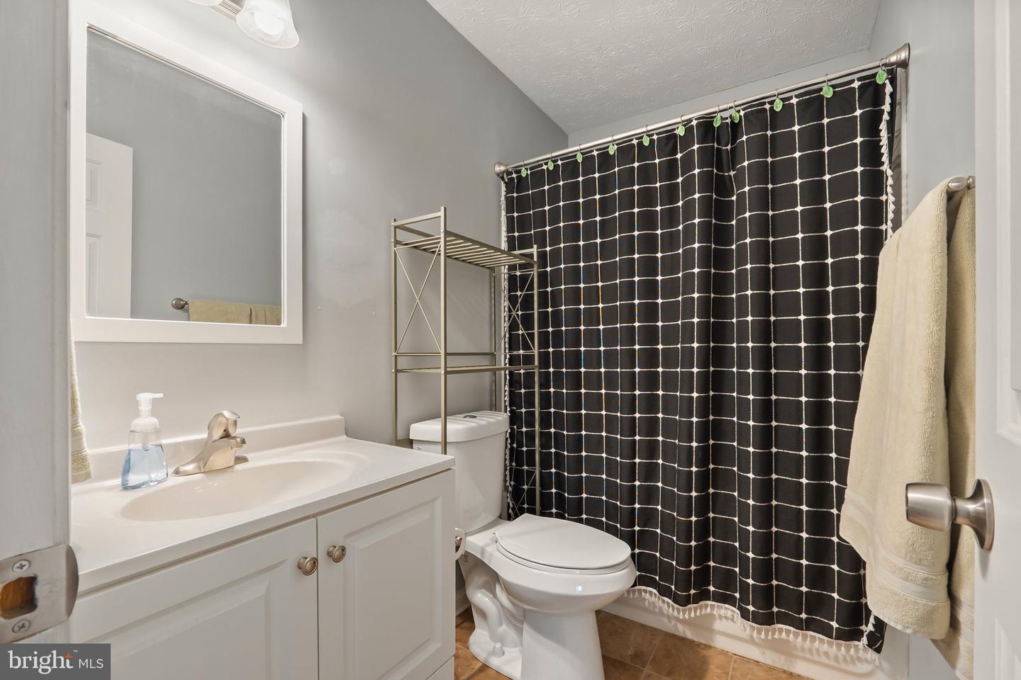211 Waterbrook Ct