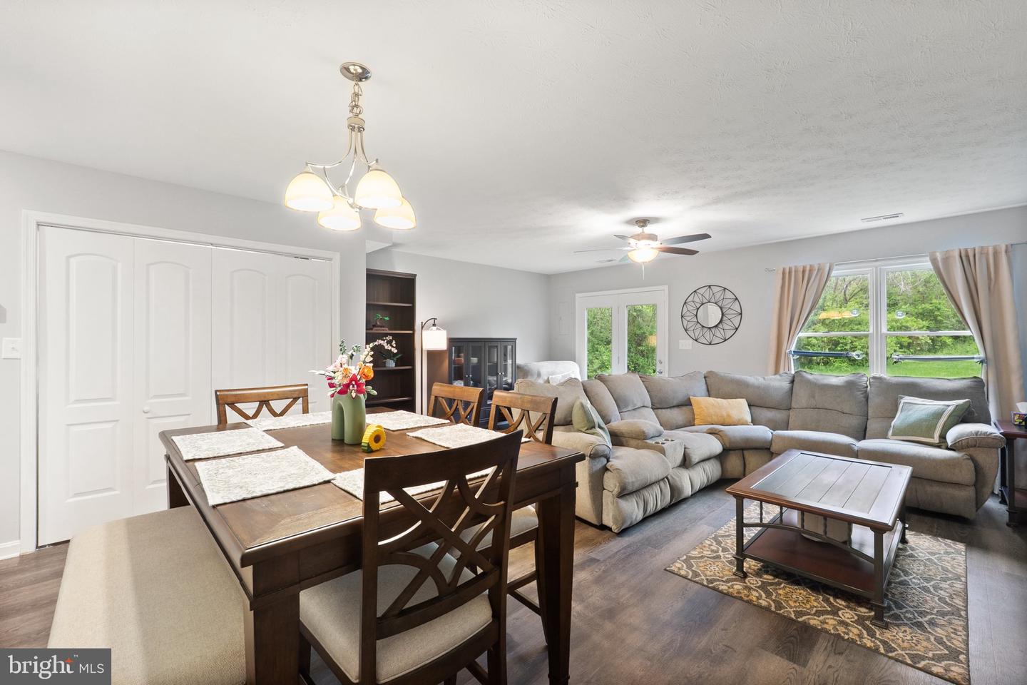 211 Waterbrook Ct