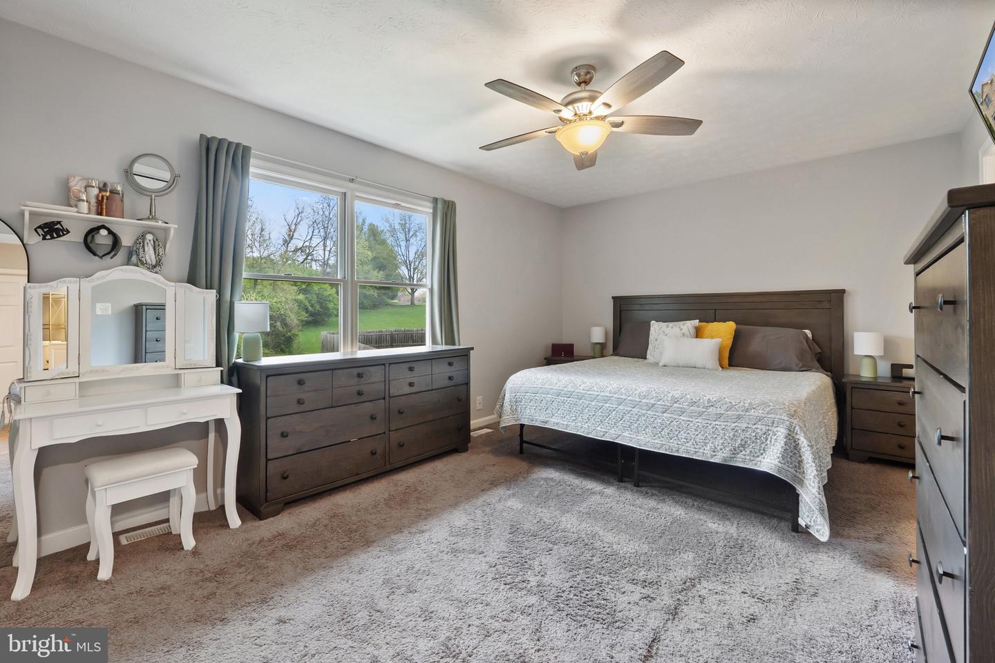 211 Waterbrook Ct