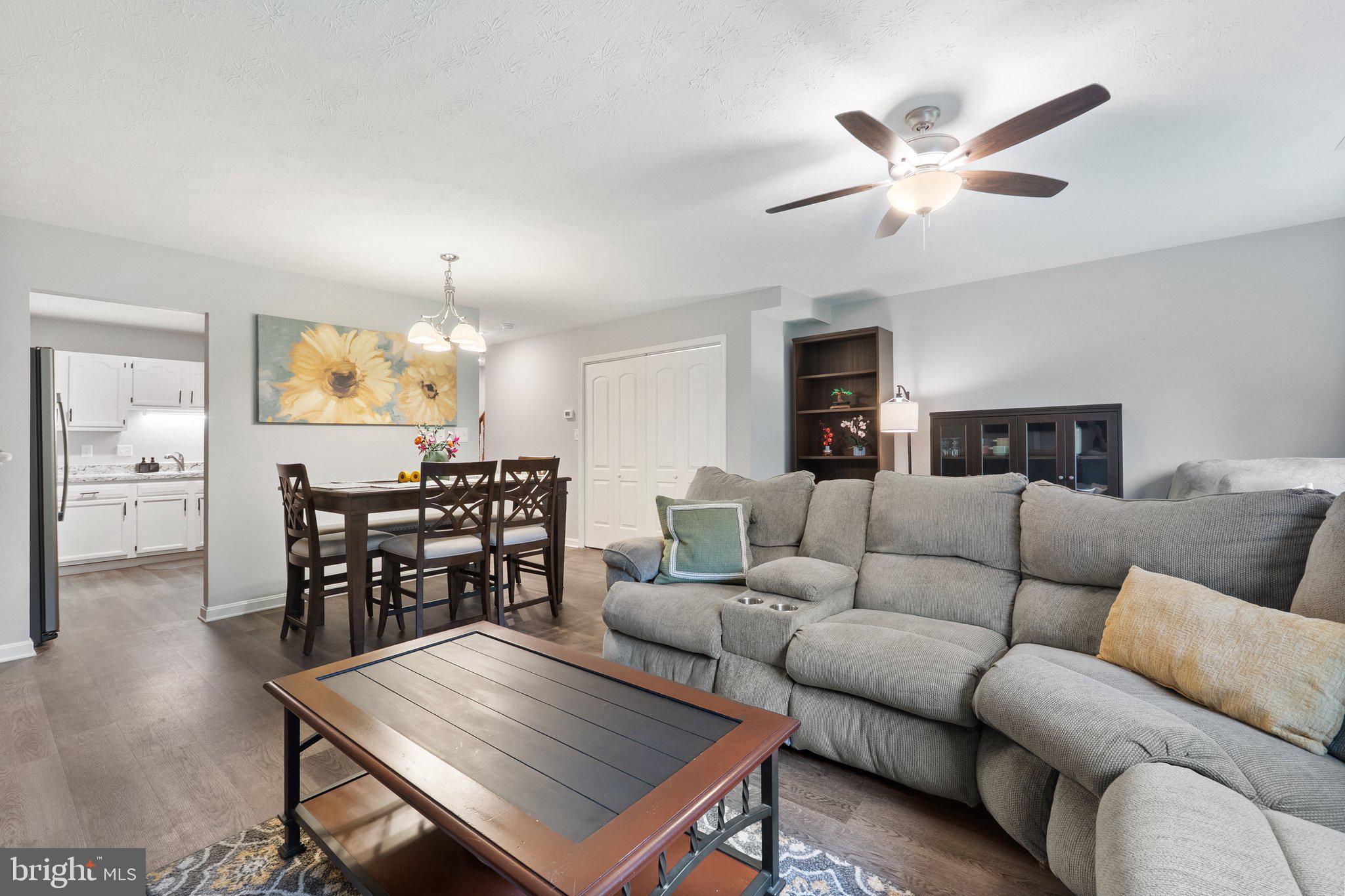211 Waterbrook Ct