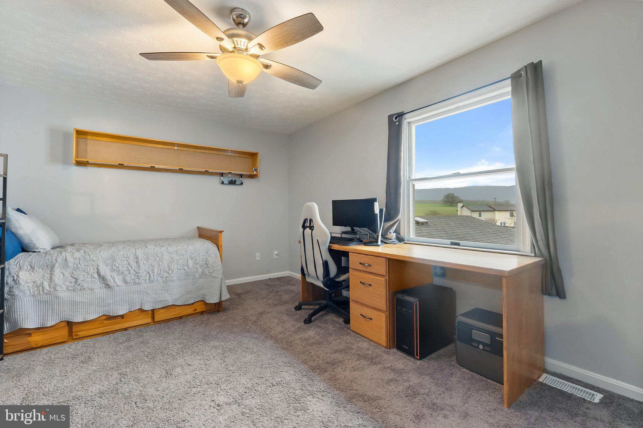 211 Waterbrook Ct
